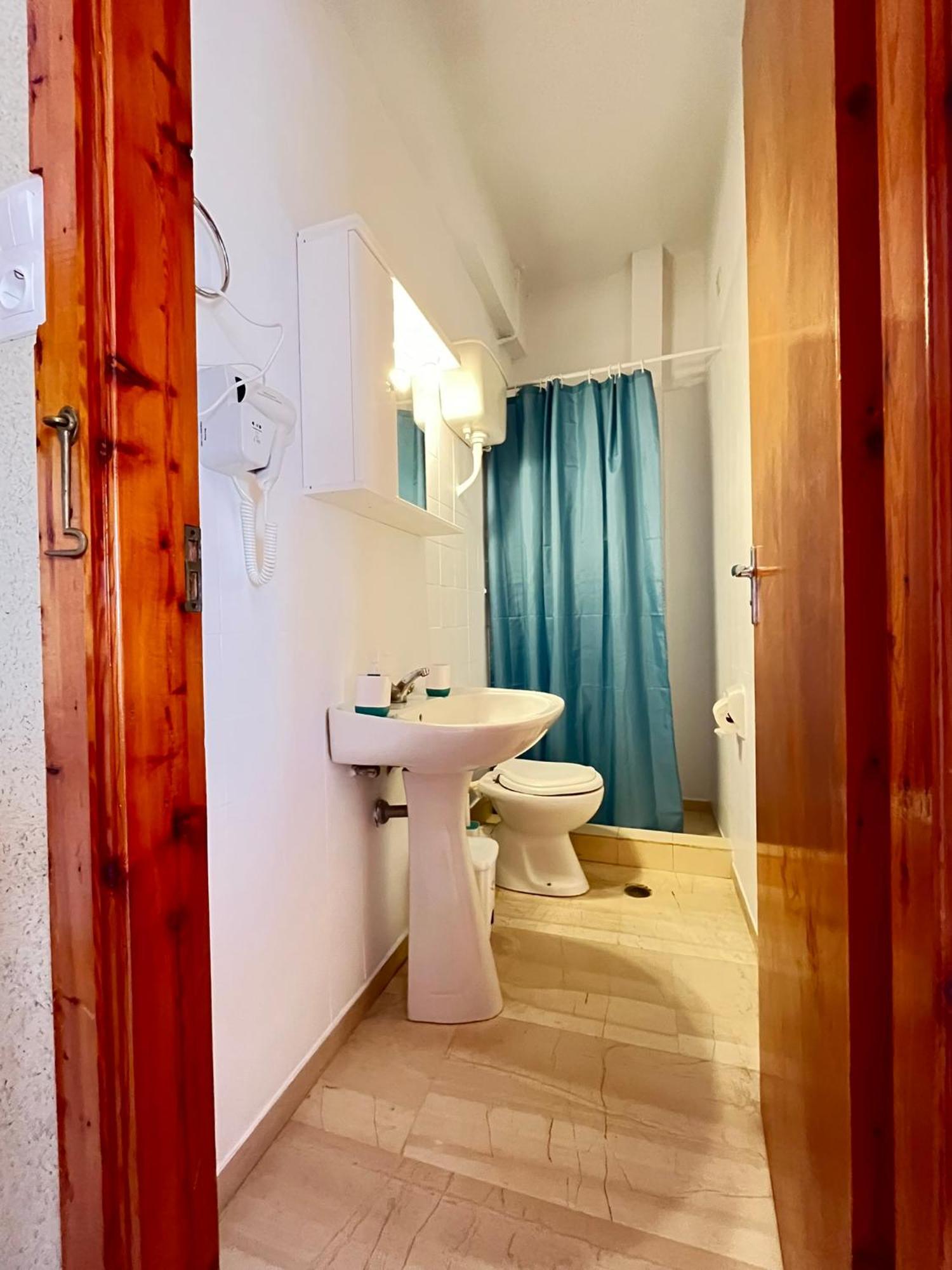 Oelia Rooms & Apartments Agia Marina  Luaran gambar